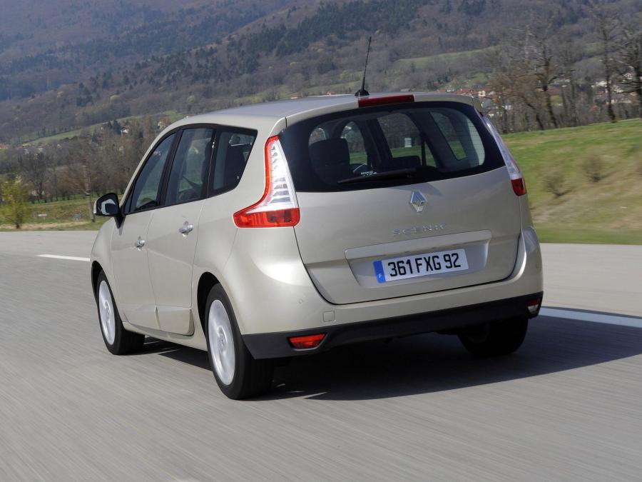  Renault Grand Scenic 2009 года  (фото 28 из 65)
